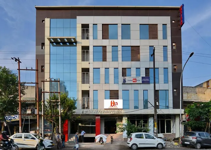 Hotel Noida International - Couple Friendly Hotel In Noida Sector 11