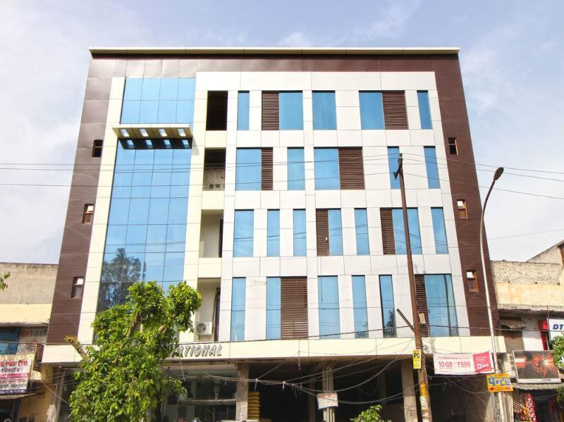 International - Couple Friendly In Sector 11 3* Noida