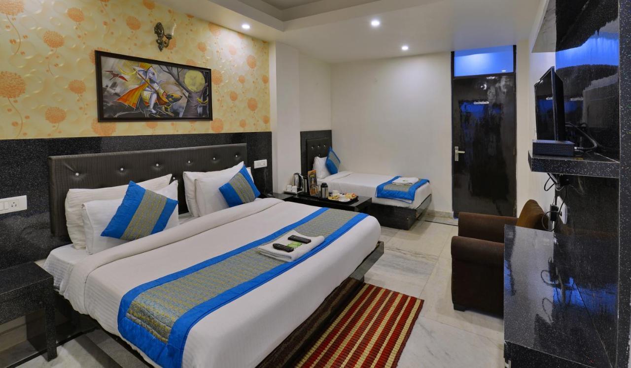 International - Couple Friendly In Sector 11 3* Noida