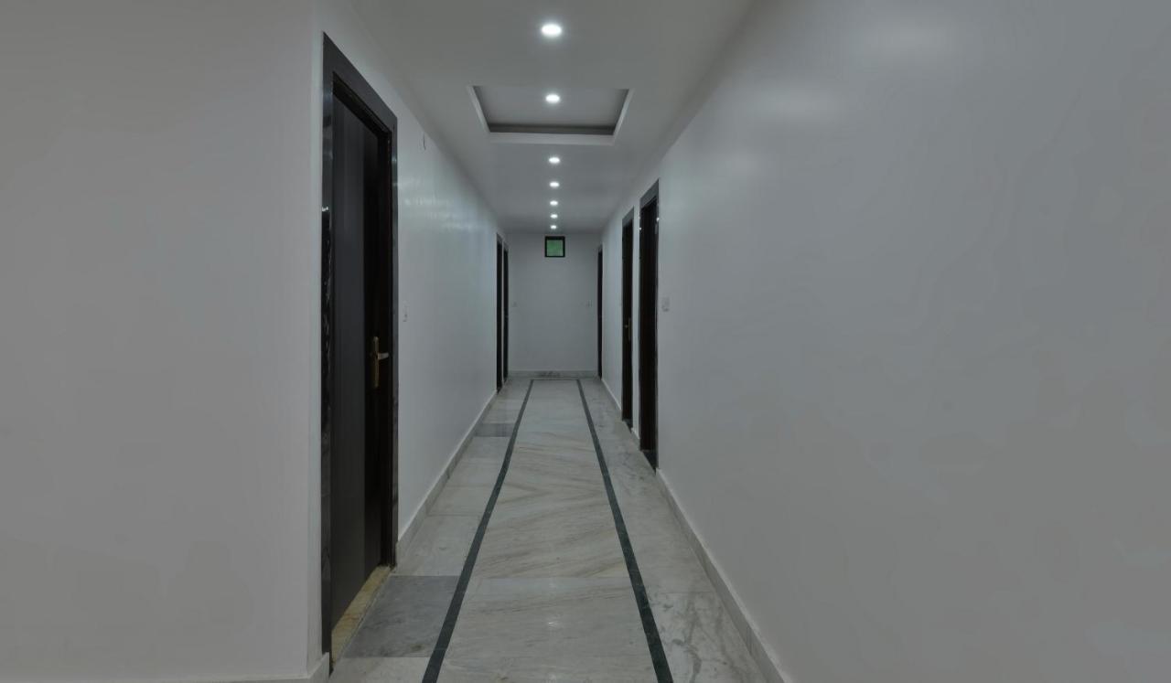 International - Couple Friendly In Sector 11 Hotel 3*