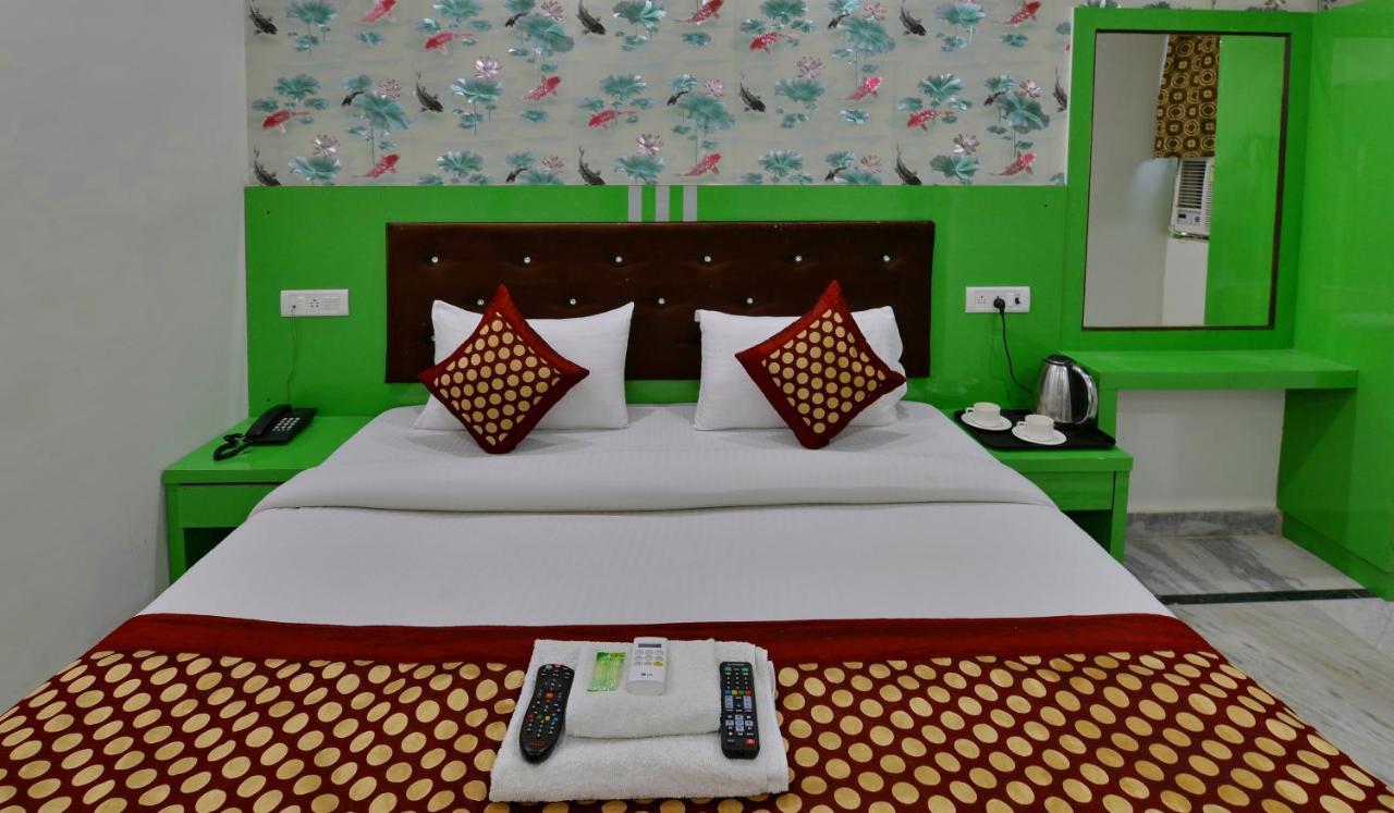 Hotel International - Couple Friendly In Sector 11 3*