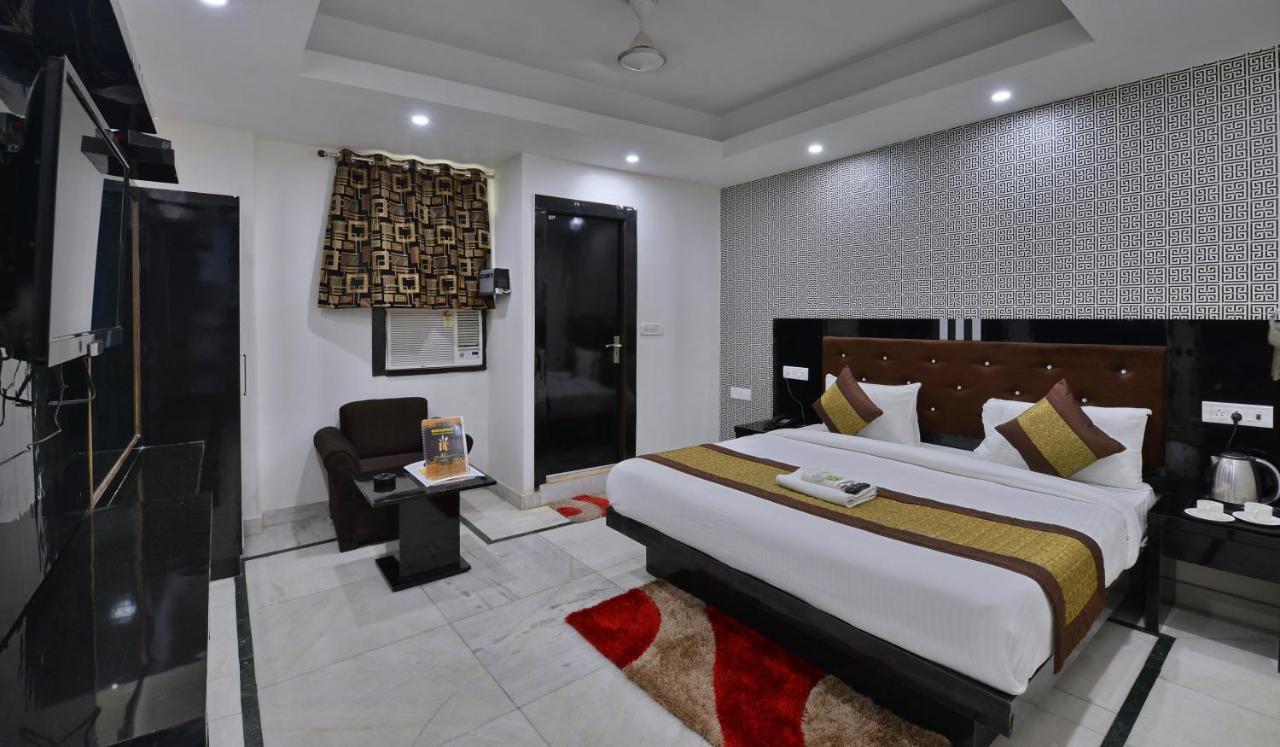 Hotel International - Couple Friendly In Sector 11