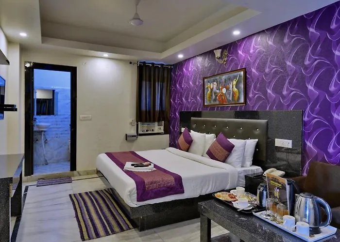 Hotel Noida International - Couple Friendly Hotel In Noida Sector 11