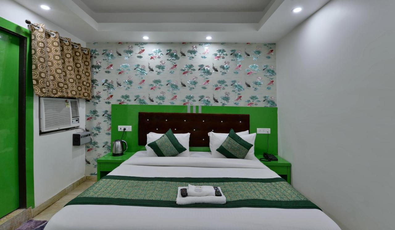 International - Couple Friendly In Sector 11 Hotel Noida