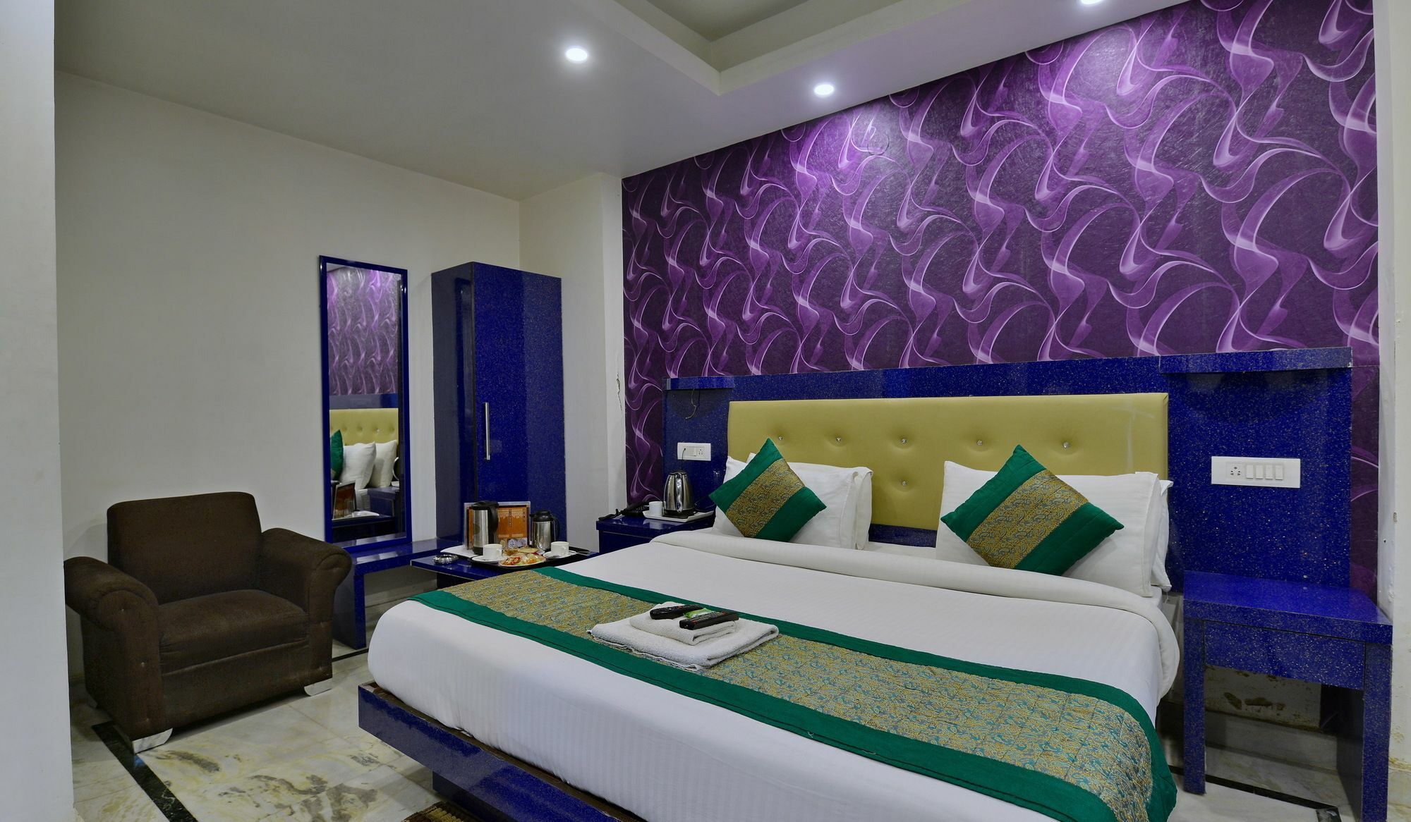 International - Couple Friendly In Sector 11 Hotel Noida